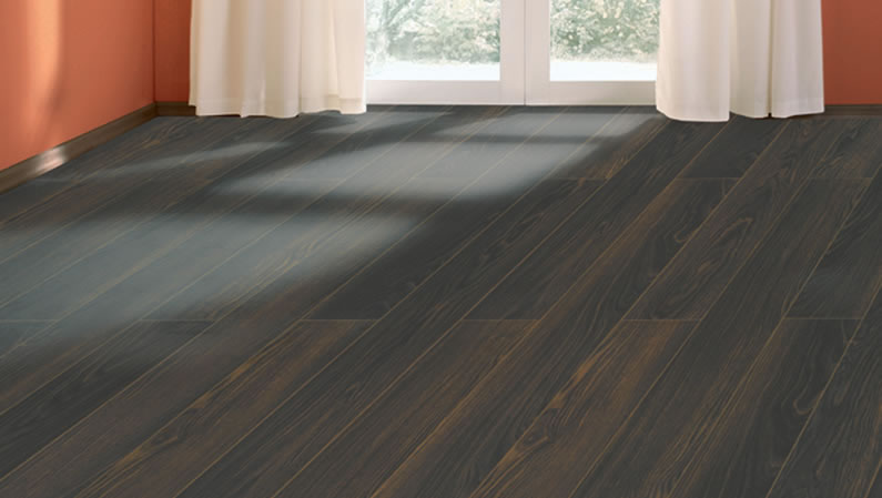 Sol stratifi� : SOL STRATIFIE CHENE FONCE AUTHENTIQUE LOFT 4V (TRITTY100LOFT)  - Parkett.fr