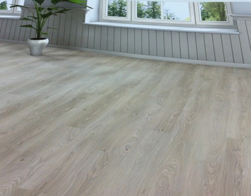 Sol stratifi� : CHENE MONTAGNARD TRAME MAT (TRITTY75) SOL STRATIFIE - Parkett.fr