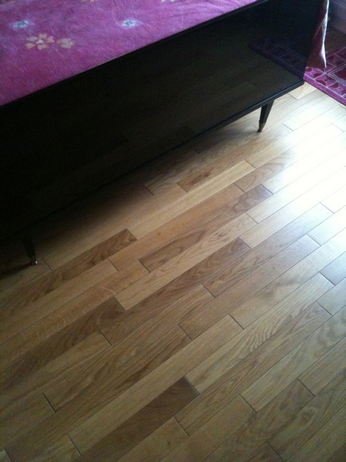 CHENE MASSIF VILLAGE VERNI LISSE 70x14mm - Prix-parquet.com