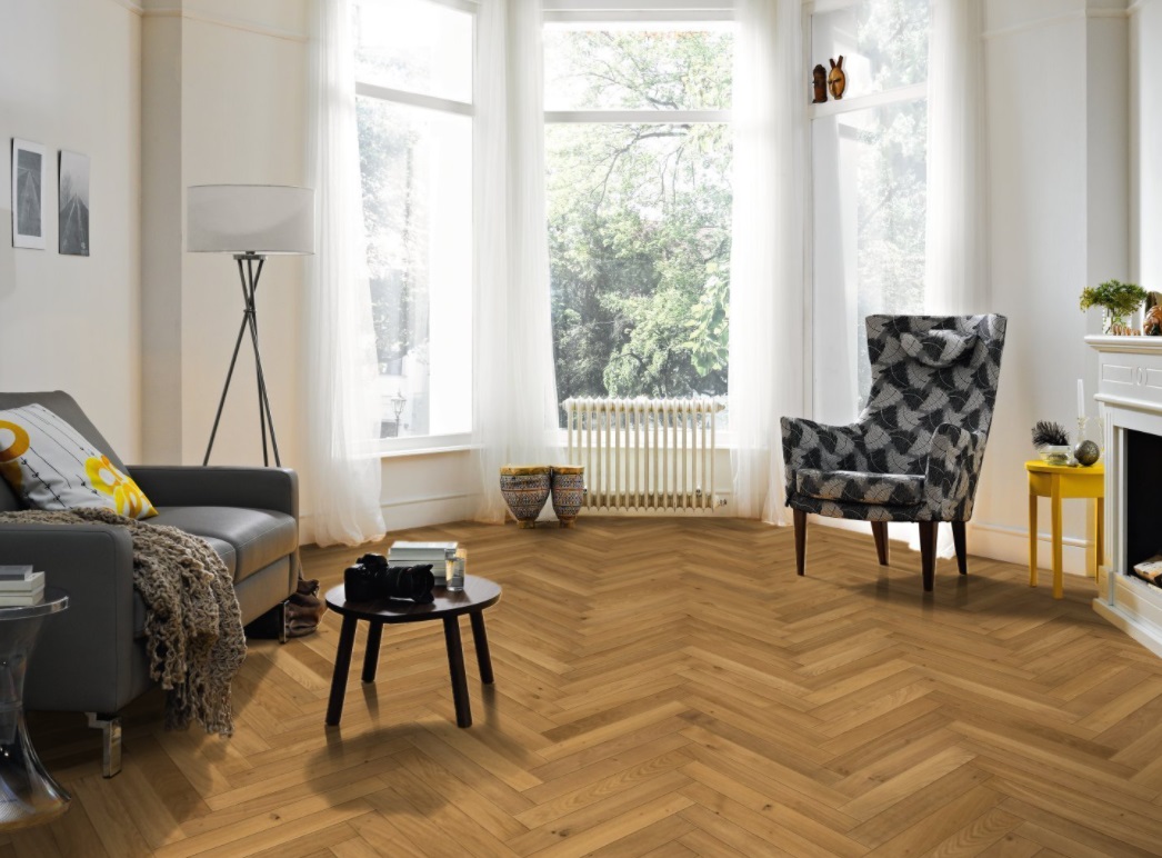 Parquet flottant chêne huilé - Baton rompu chene contrecolle sunny pr bis huile 70x10 l490<br />
(compatible avec sol raffraîchissant) - certifié pefc 70%