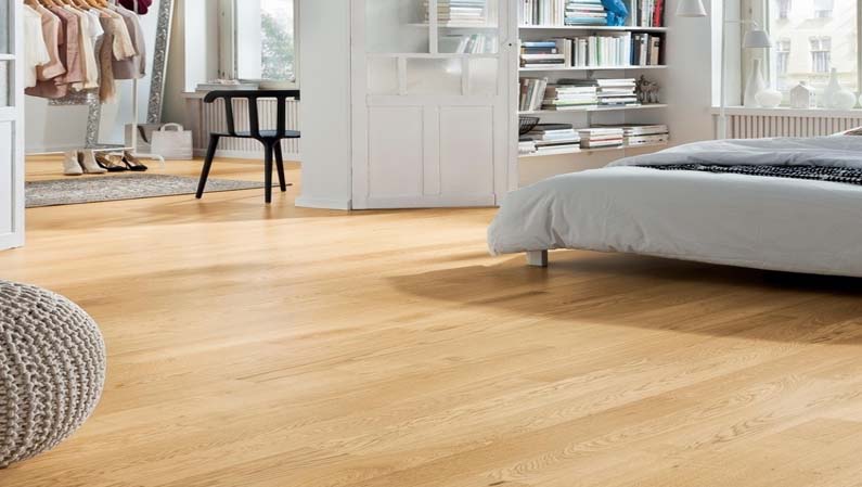 Parquet flottant chêne verni - Baton rompu chene contrecolle naturel authentique huile 120x10 l1000<br />
(compatible avec sol rafraîchissant) - certifié pefc 70%