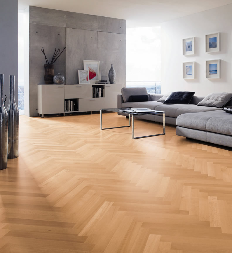 Parquet flottant chêne verni - Baton rompu hetre etuve contrecolle pr verni 70x10 l490<br />
(compatible avec sol raffraîchissant) - certifié pefc 70%