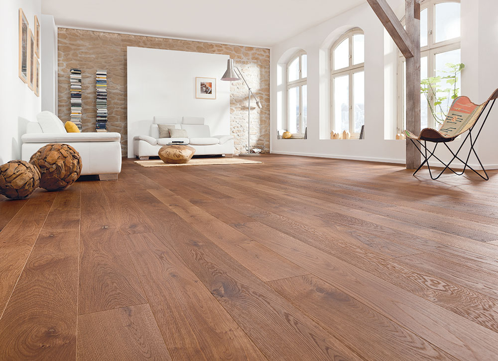 Parquet massif chêne huilé - 
chêne massif campagne  piqué huilé brossé moka mat  go4 180x20x400mm a 2200mm certifié fsc 100 %
