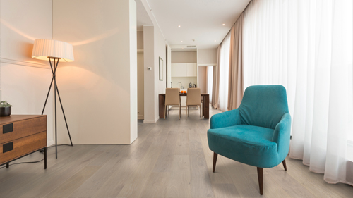 Parquet Flottant Chêne Huilé - CHENF2646 - Chene contrecolle huile brosse a la main st malo 190x14.5x1825mm<br />
prix pour le lot de 45,76m2<br />