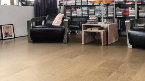 Parquet Flottant Chêne Verni - DACHF38938 - Chene contrecolle authentique vernis aspect bois brut planche large brosse 180x13.5mm - gamme decoart - certifié pefc 70%