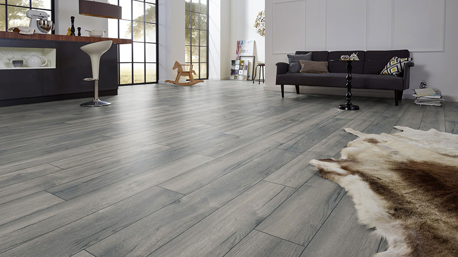 PARQUET SOL STRATIFIE DECOART – CHENE PETTERSON GRIS - GAMME MILAN - 1380mmX193mmX8mm - Certifié FSC Mix Credit - Parkett.fr