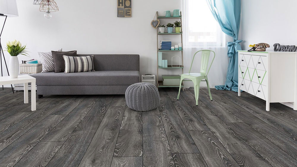 CHENE STRATIFIE DECOART HIGHLAND NOIR - GAMME AMSTERDAM - 1845mmX244mmX10mm - Certifié FSC Mix Credit - discount-parquet.fr