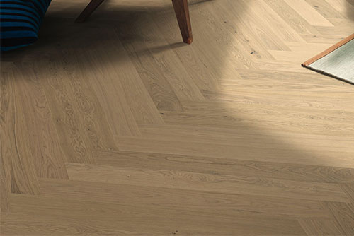 HARO PARQUET Planche large Prestige Chêne invisible Markant brossé naturaDur Rainure & languette 120mmx10mm L1000mm (compatible avec sol rafraîchissant) - Certifié PEFC 70% - LOT DE 9.36M²