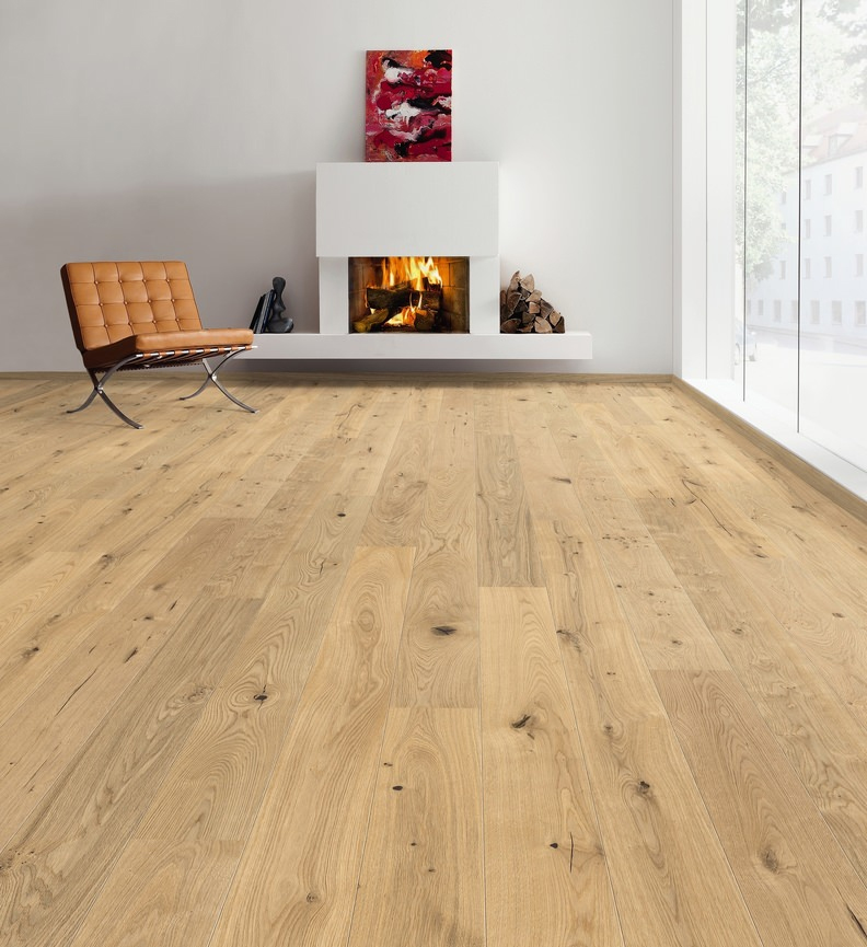 Parquet Flottant Chêne Verni - HARO8538939 - Chene contrecolle chene invisible sauvage brosse-planche large a l'ancienne- serie 4000- permadur- certifié pefc 70%<br />
<br />