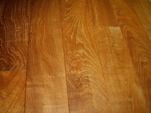 Le prix au m² d’un parquet en teck flottant