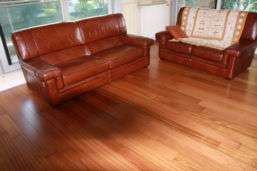 Lots Fin De Série Parquet - DOUS0005 - Doussie massif verni 70x10 l600