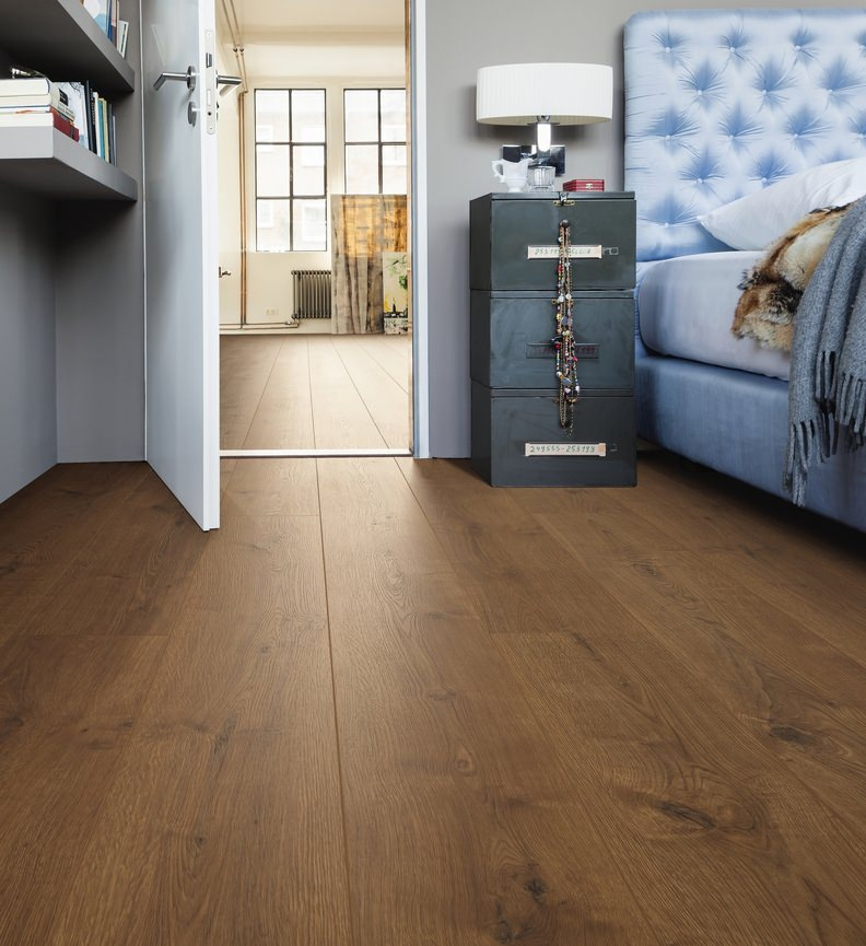 Lots Fin De Série Parquet - HARO533142 - Haro sol stratifi&eacute; tritty 100 gran via 4v chene portland fum&eacute; top connect lot de 5.36m&sup2; - uniquement visible sur pantin