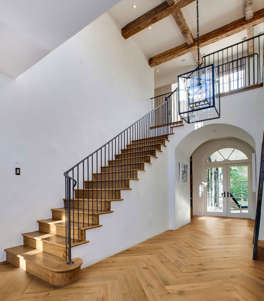 Parquet flottant chêne verni - Baton rompu chene contrecolle  verni brosse rustique naturel oxford 125x15x600mm 4mm de couche d'usure - certifi? fsc 100 %