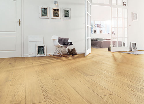 Parquet flottant chêne verni - Chene contrecolle san marco verni uv brosse authentique 120x15x4mm de bois noble go2lot de 8.10 m2 l1850