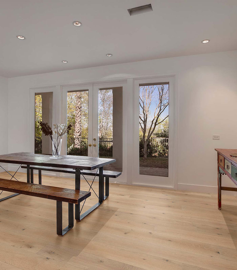 Parquet flottant chêne verni - Parquet ch&ecirc;ne contrecoll&eacute; rustique verni bross&eacute; sherlock - 150x14x400 ? 1900 mm -  4 mm de couche d'usure - certifi? fsc 100 %