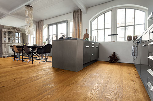 Parquet massif chêne huilé - Chene massif huile brosse miel pure markant 180x20x500-1800mm certifié fsc 100 % <br />
