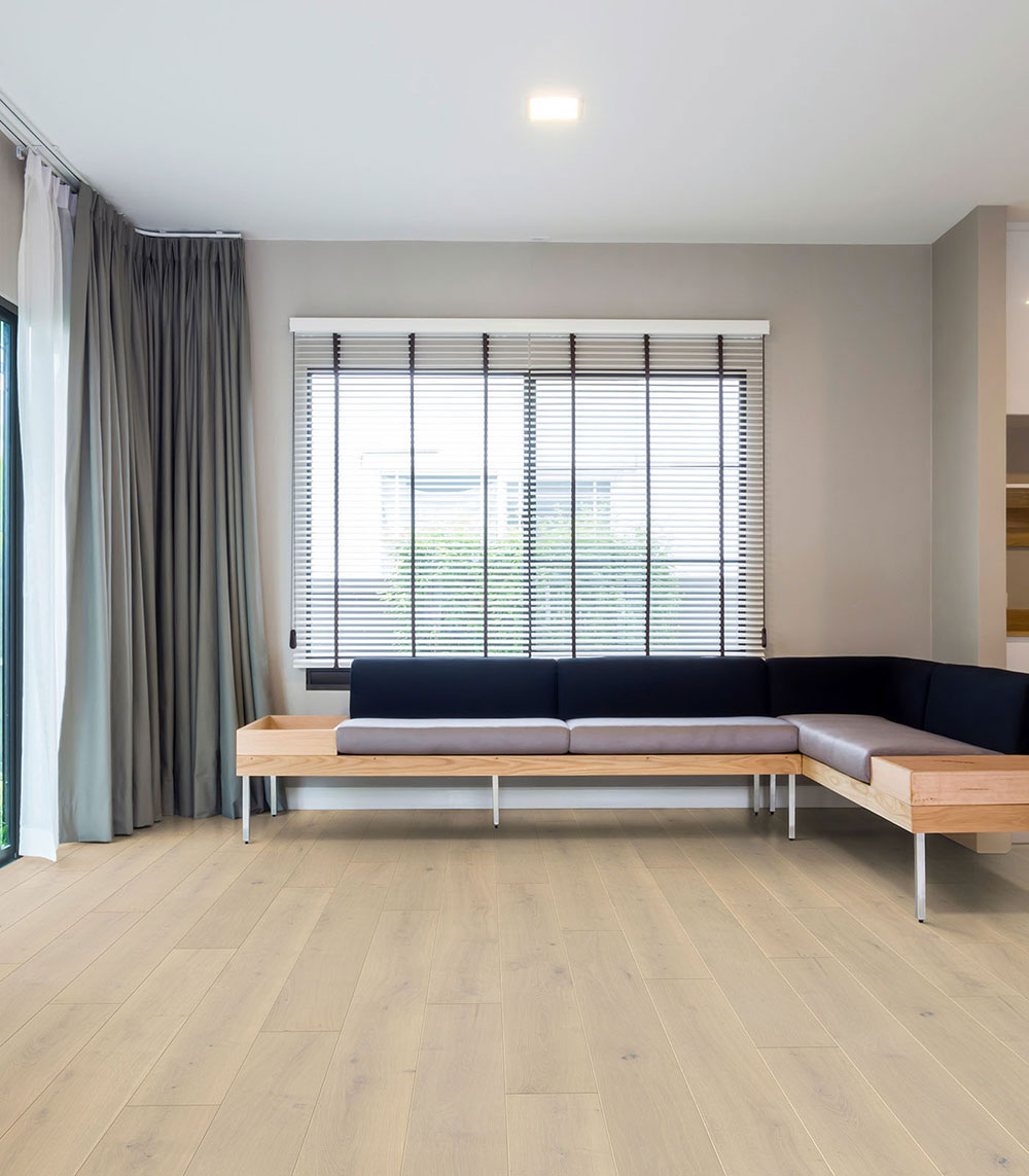 Parquet massif chêne huilé - Chene massif huile rustique brosse cr&egrave;me vanill&eacute; 120x15x 600 a 1800mm - certifi? fsc 100 %
obligatoire : application d'huile-cire d?s la 1?re utilisation