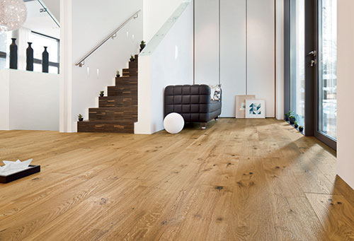 Parquet Massif Chêne Huilé - CHEN29328 - Chene massif huile brosse markant sunrise go4 180x20x900mm a 2200mm certifié fsc® 100 %
obligatoire : application d'huile-cire dès la 1ère utilisation