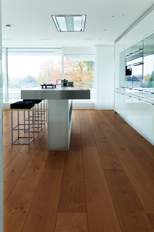 Parquet pour usage spécial : parquet pour salle de bain et cuisine, et parquet pour passage intense