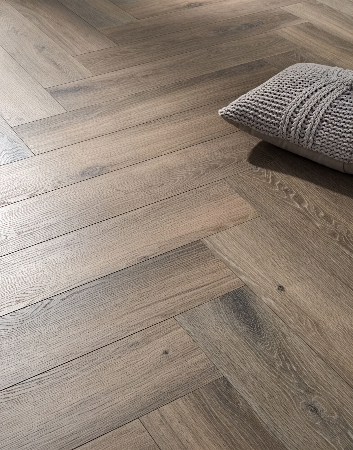 Parquet Stratifié Décoart Paris Bâton-rompu - DAHRB3860 - Parquet sol stratifie decoart baton rompu chene ferrara – gamme paris - 665mm x 133mm x 8mm - certifié fsc mix credit