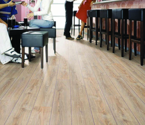 parquet sol stratifie decoart - ch�ne blanchi a la chaux – gamme milan – 1380mmx193mmx8mm - certifié fsc mix credit