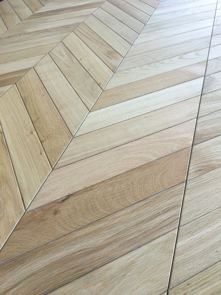 Thumbnail 2 Parquet flottant chêne huilé Point de hongrie chêne contrecollé 100%  huilé polo 240mm x 22/5.5mm x 1450mm - prix pour le lot de 33.47m²
 POINF2602 Parquet flottant chêne huilé