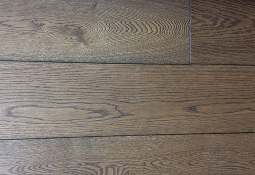 Parquet pleine lame chêne verni - Chêne pleine lame authentique fumé verni brossé 180x20mm