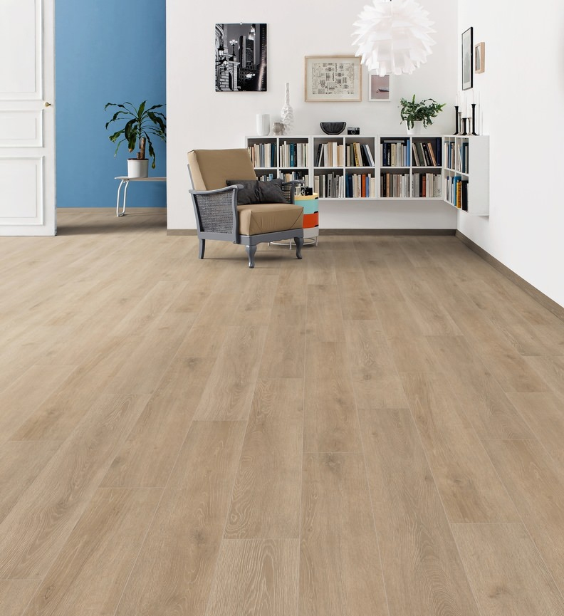 Parquet stratifié décoart rimini planches larges
 plaza - Haro sol stratifié tritty 100 planche large à l'ancienne 4v chêne veneto crema* authentic mat top connect