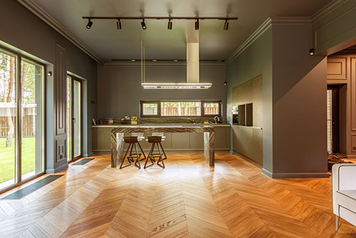 Parquet massif chêne verni - Point de hongrie chêne massif verni brossé naturel surchoix 90x14x510mm - certifié fsc 100 % lot de 19.278 m2