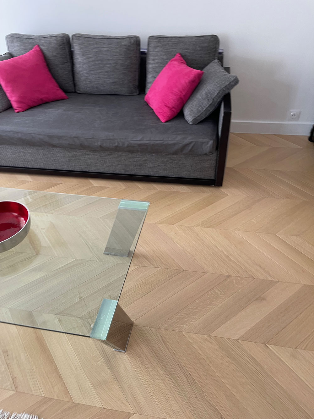 Parquet flottant chêne verni - Point de hongrie contrecoll&eacute; verni bross&eacute; pr bis invisible rivoli 85x14x490mm - 3mm de couche d'usure - certifi&eacute; fsc 100 % - pour le lot de 26.13m&sup2;