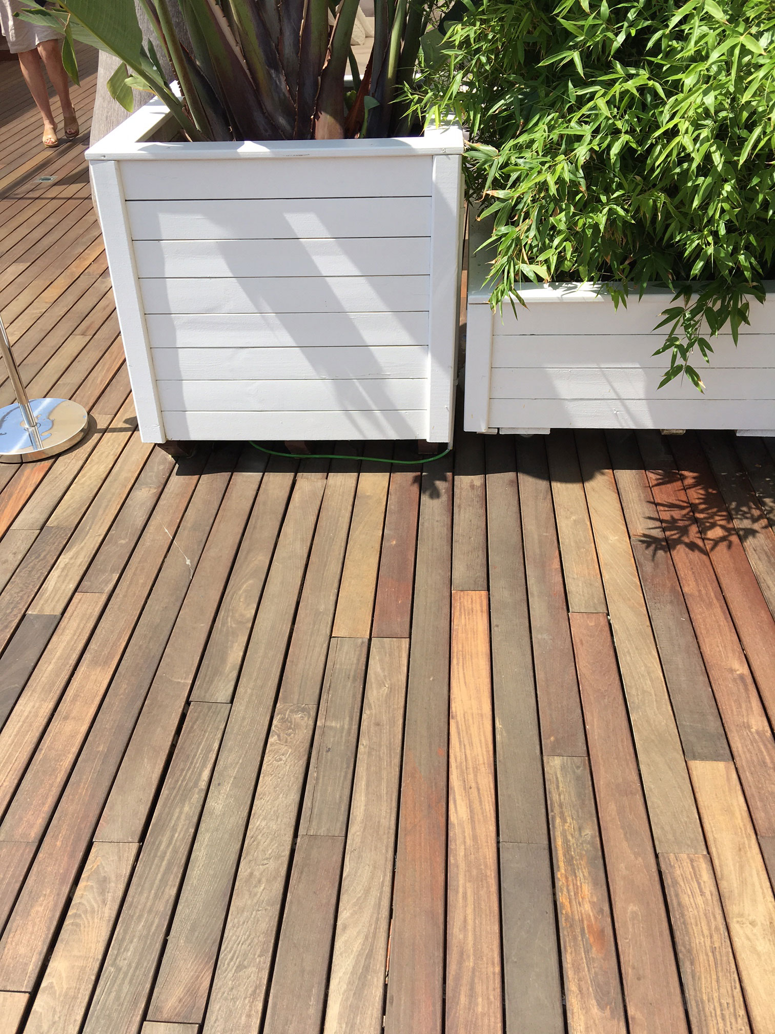 Parquet extérieur lames de terrasse bois pleine lame - Lame de terrasse daisy ipe brut deck clipsable 1 face lisse 140x19x l600mm