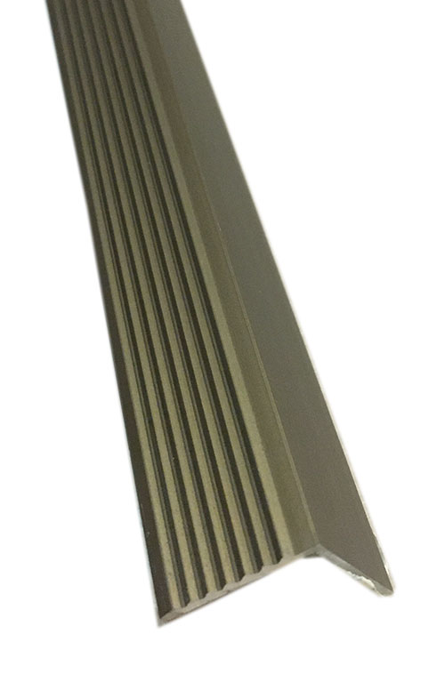 Barres De Seuil Alu Recouvert - BAR43 - Corniere alu adhesive 20 x 20mm x 1130 bronze (22637)